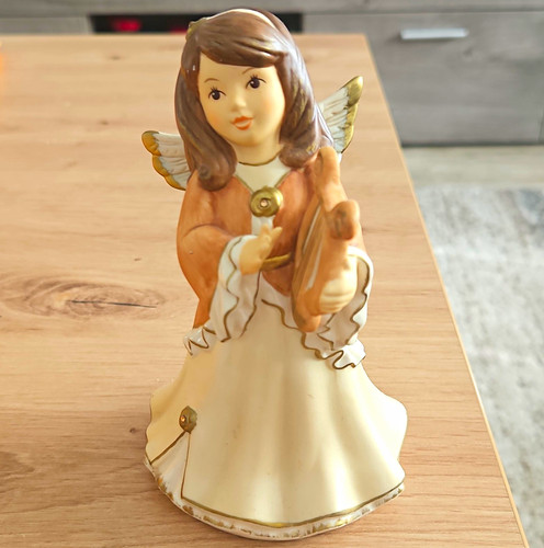 Porzellan engel figur bemalt - porzellan,