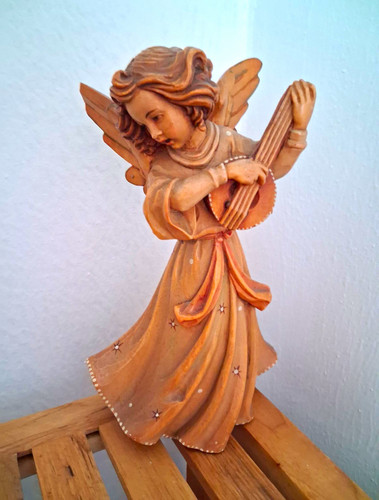Engel figur mit laute - figur, beige