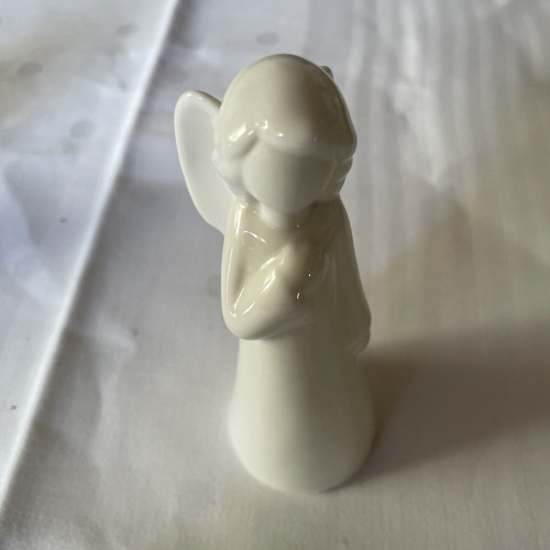 Engel figur aus keramik weiß - engel,